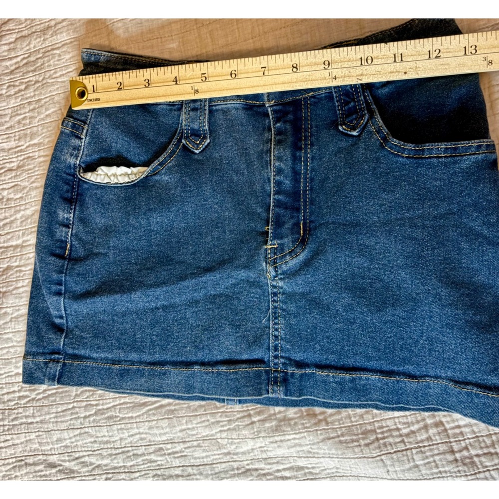 SHEIN Medium Wash Denim Mini Skirt Size S 4 Stretch Five Pocket Casual